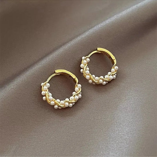 Simple Temperament Circle Pearl Earrings